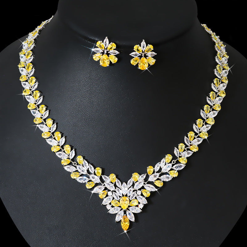 Luxury Crystal Jewelry Set - Necklace & Earrings