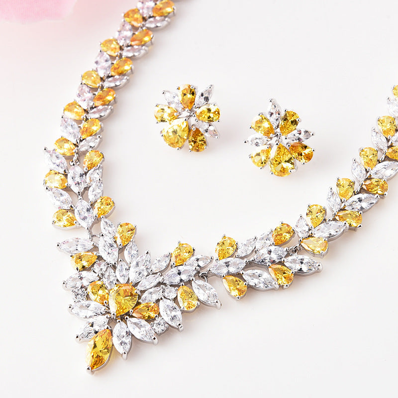 Luxury Crystal Jewelry Set - Necklace & Earrings